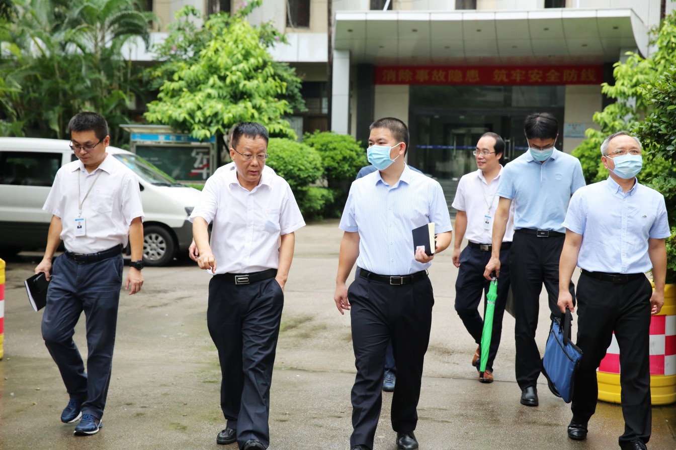 羅湖區(qū)左金平副區(qū)長(zhǎng)率隊(duì)來(lái)公司調(diào)研